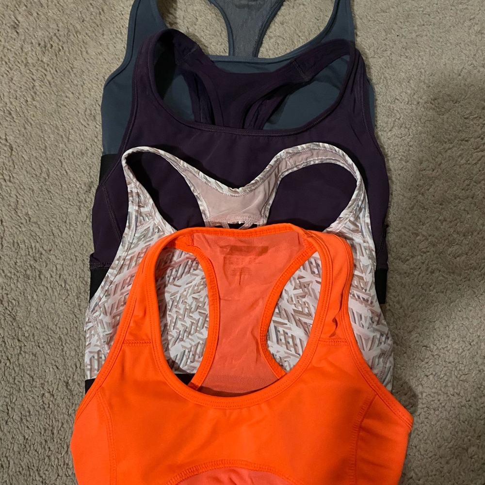 Four xsmall sports bras